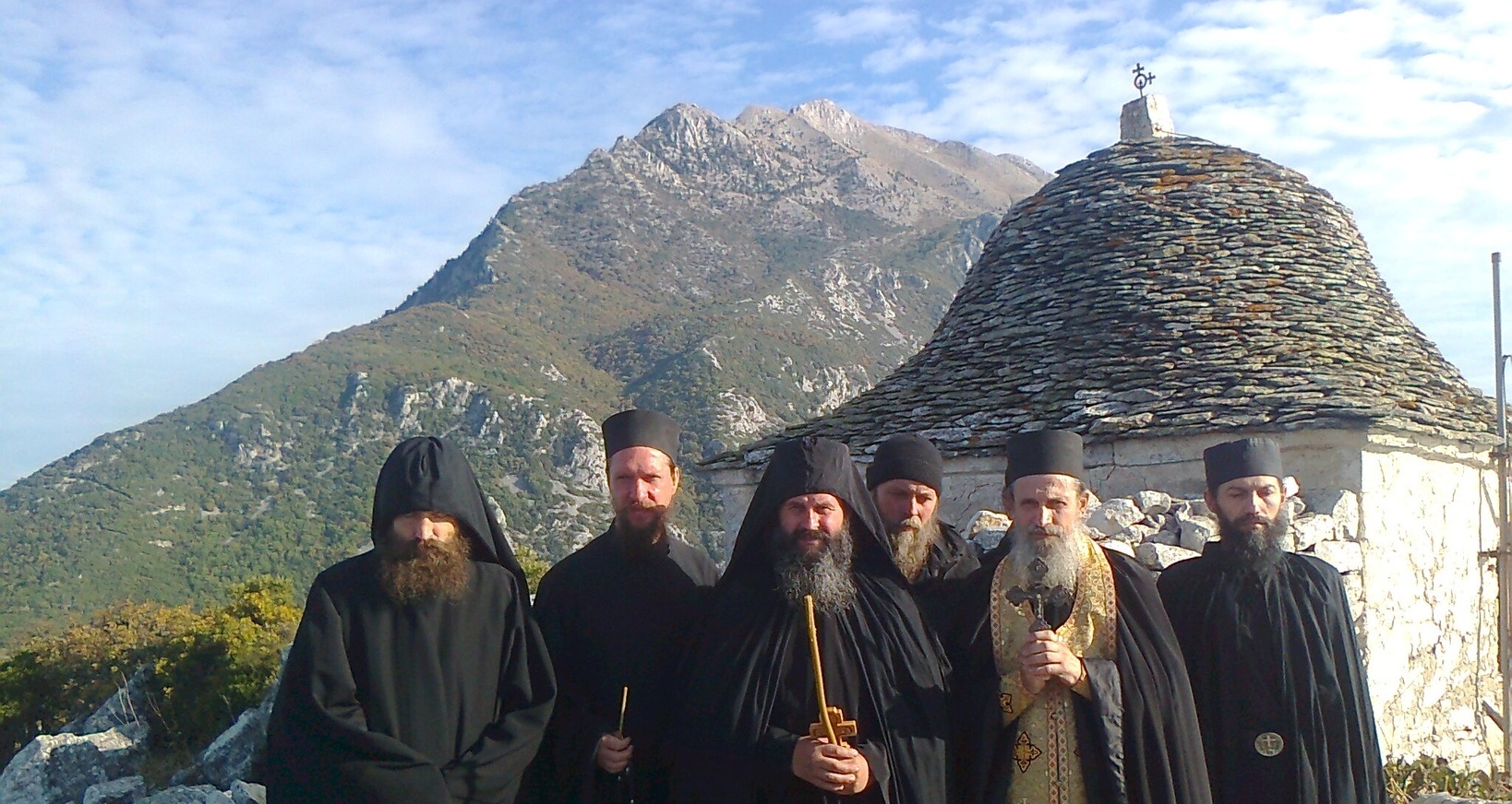 Святые старцы слушать. Святая гора Афон монахи. Святая гора Афон монастыри монахи. Монах Салафиил Филипьев. Скуфья монашеская Афон.